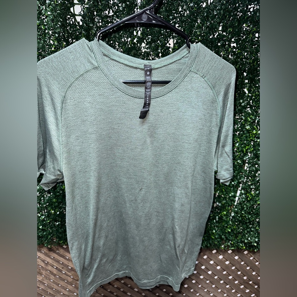 Lululemon Metal Vent Tech Short Sleeve Shirt 2.0